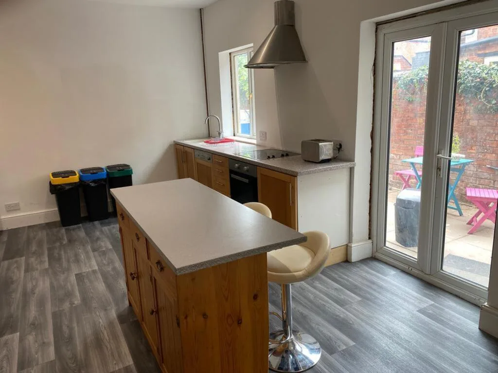 1 bedroom house of multiple occupation for rent
