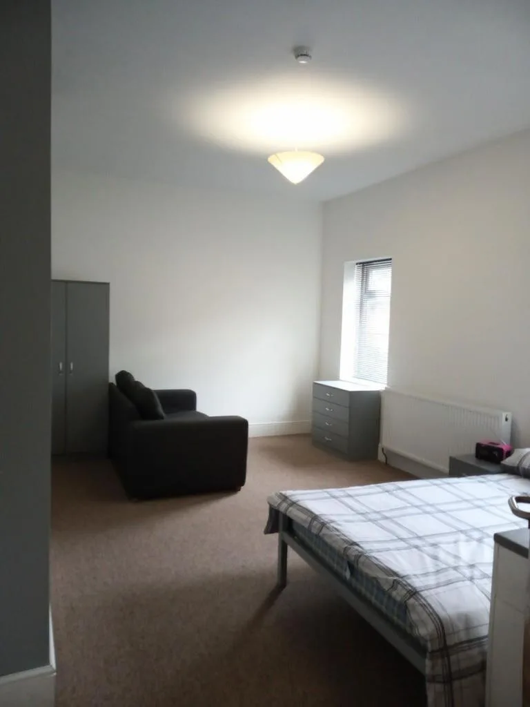 1 bedroom house of multiple occupation for rent