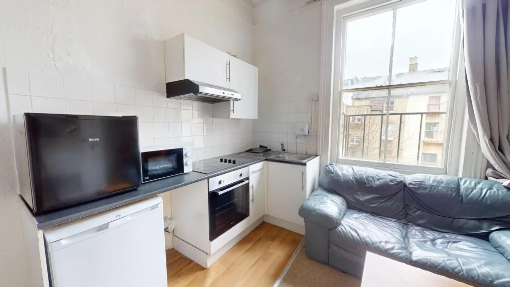 Studio flat for rent