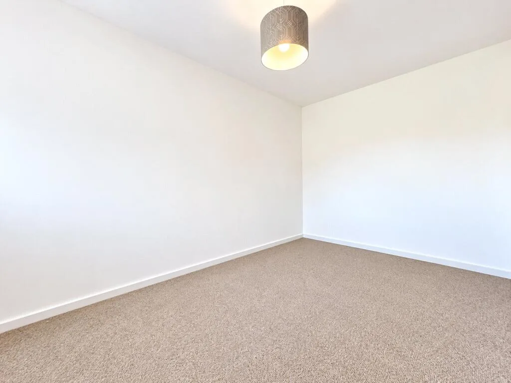 2 bedroom semi-detached house for rent