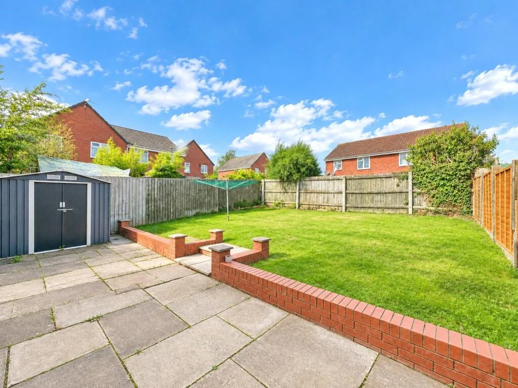 2 bedroom semi-detached house for rent