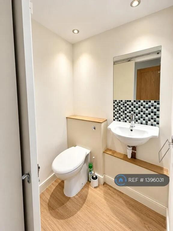 4 bedroom terraced house for rent