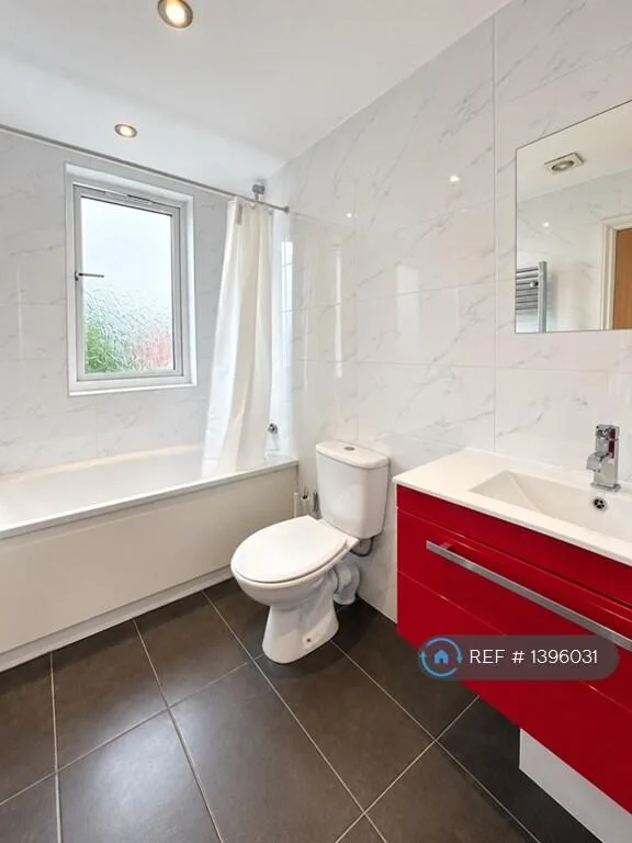 4 bedroom terraced house for rent