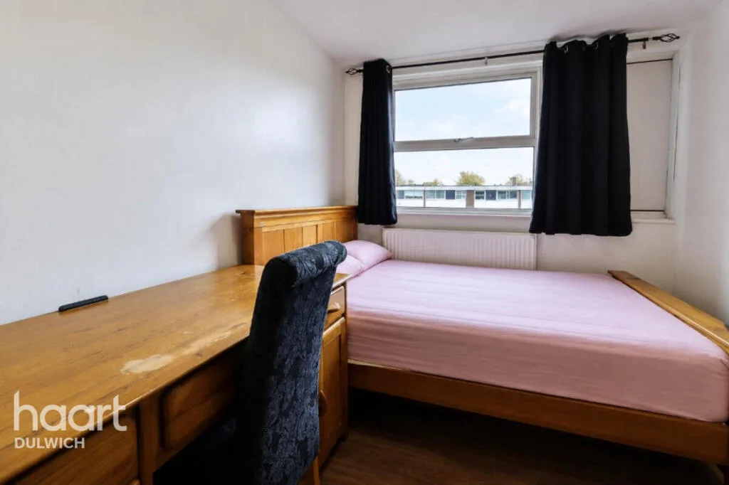 5 bedroom terraced house for rent