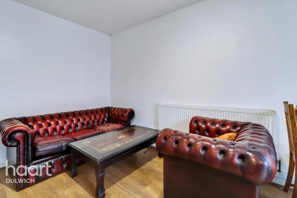 5 bedroom terraced house for rent