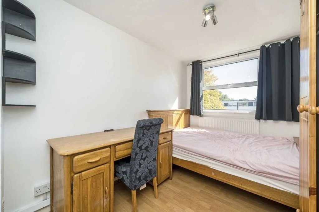 5 bedroom house for rent