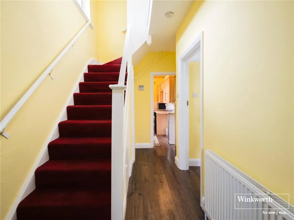 3 bedroom semi-detached house for rent
