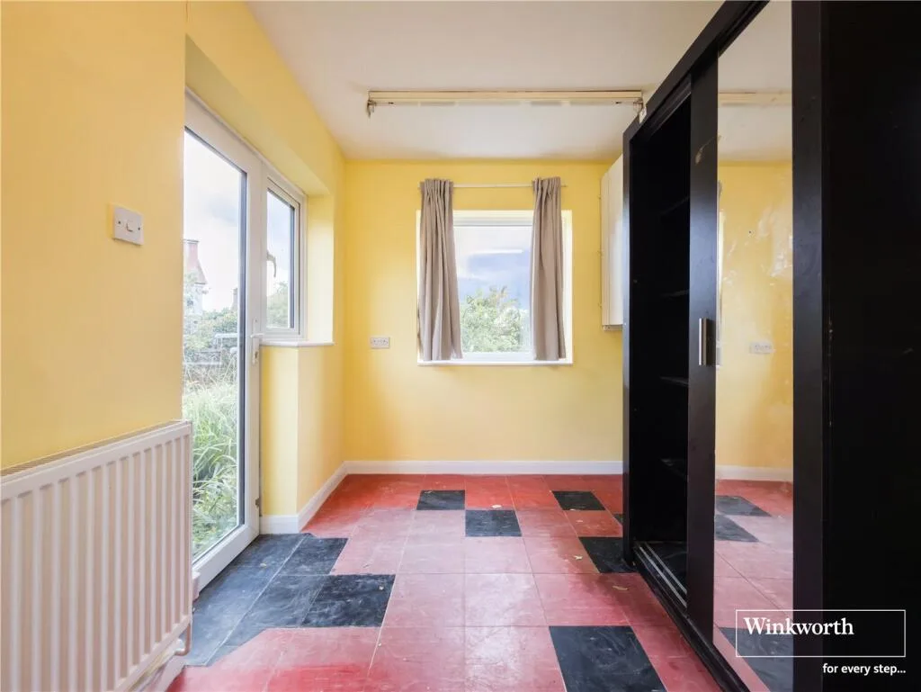 3 bedroom semi-detached house for rent