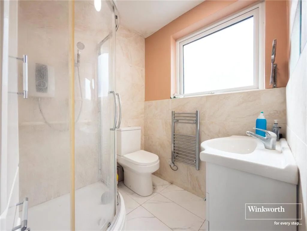 3 bedroom semi-detached house for rent
