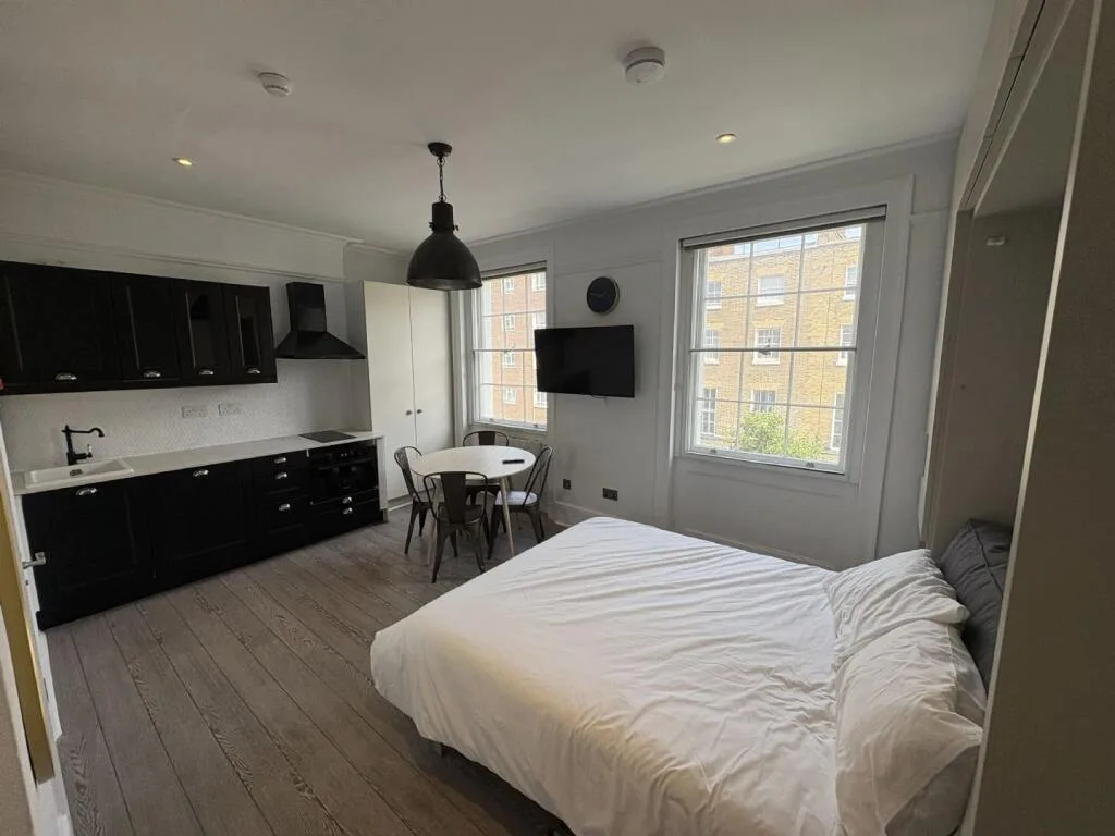 Studio flat for rent