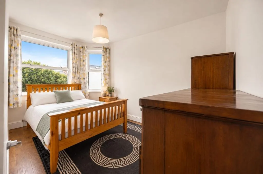 3 bedroom flat for rent