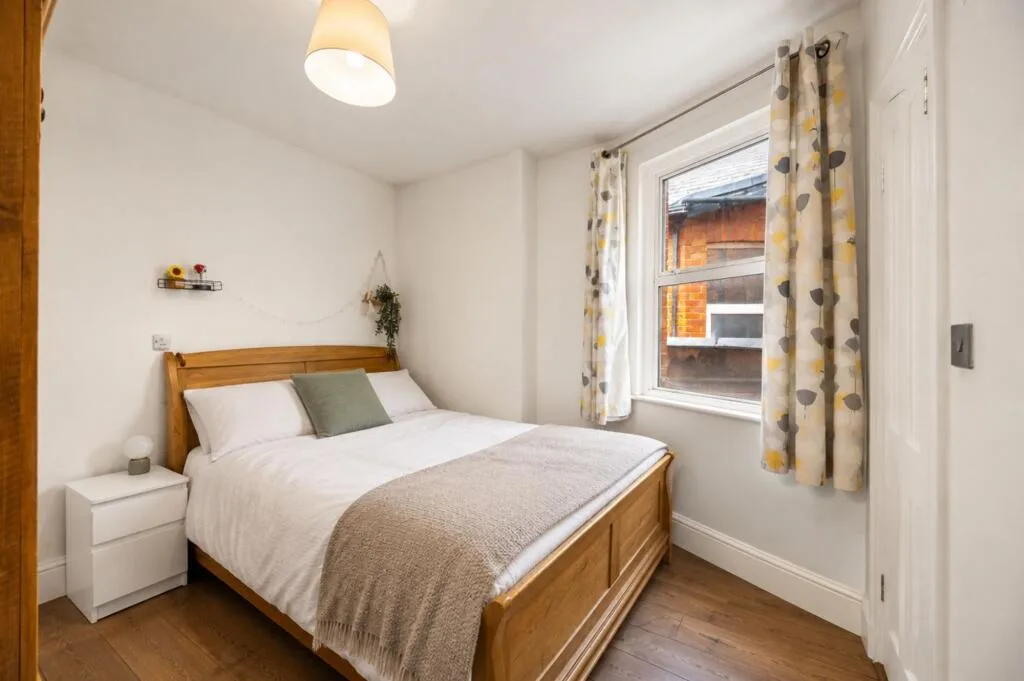 3 bedroom flat for rent