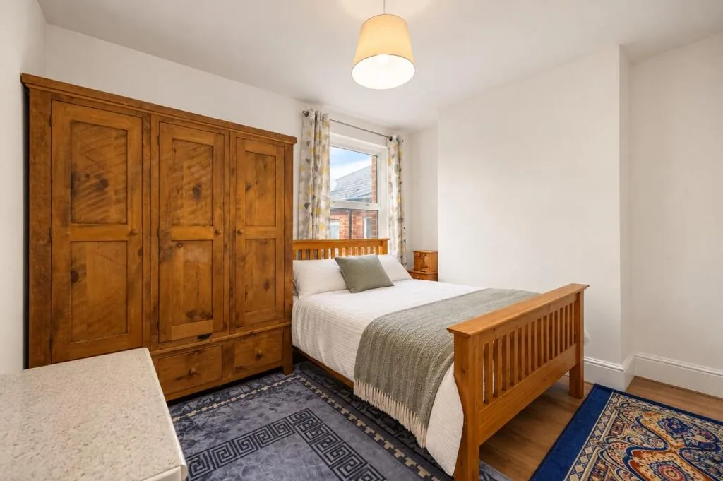 3 bedroom flat for rent