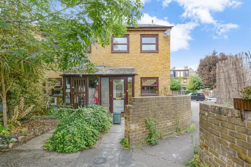 2 bedroom terraced house for rent