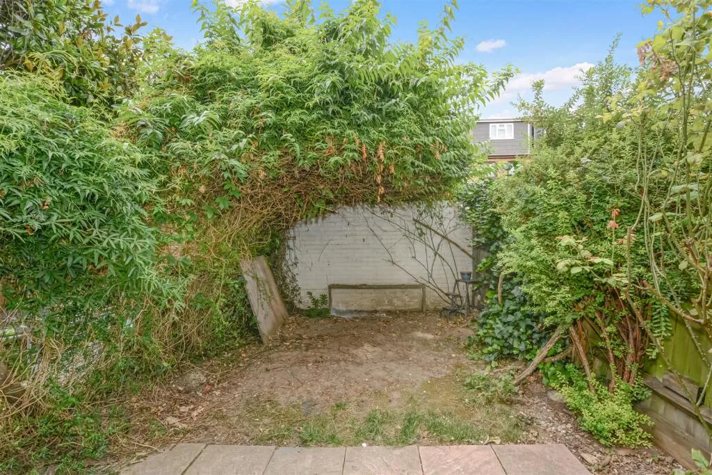 2 bedroom terraced house for rent