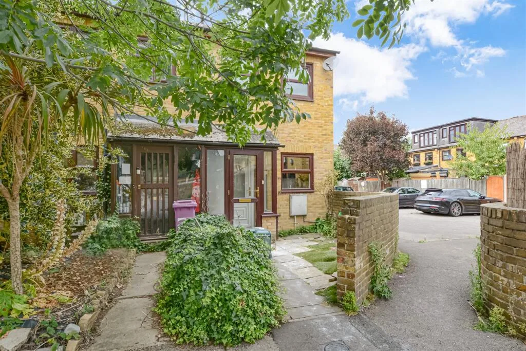 2 bedroom terraced house for rent