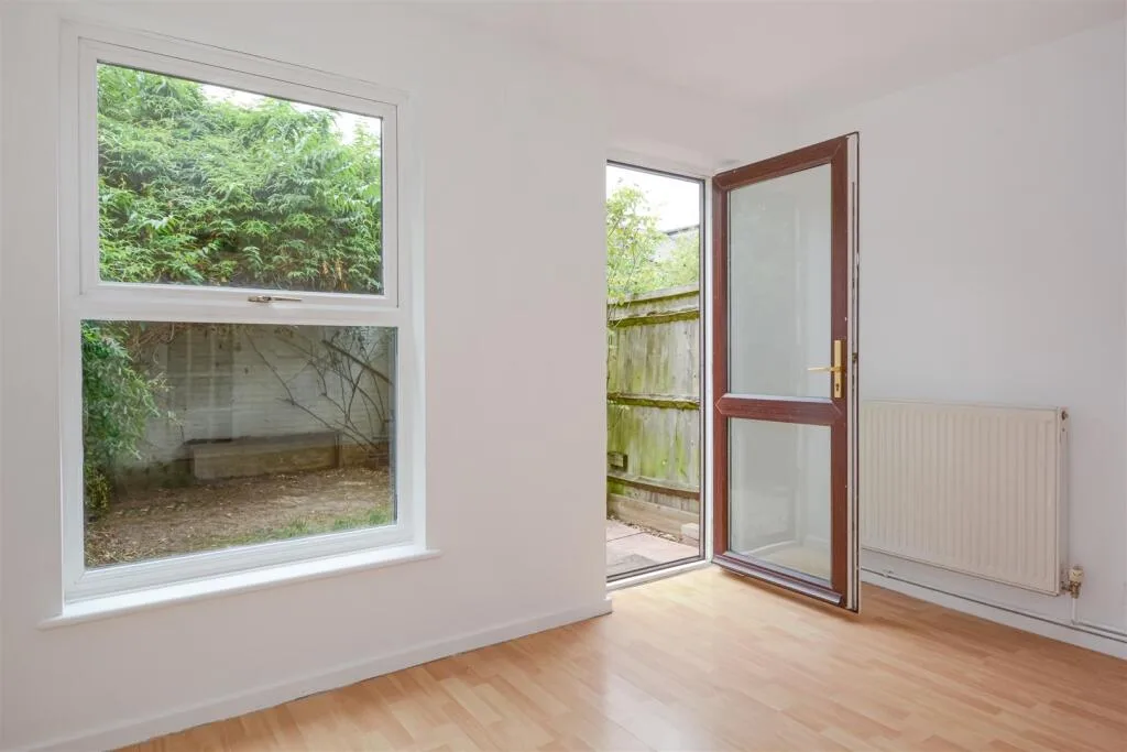 2 bedroom terraced house for rent