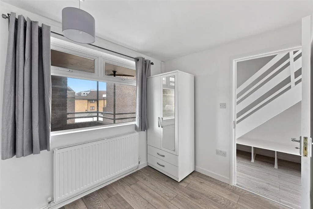 3 bedroom maisonette for rent