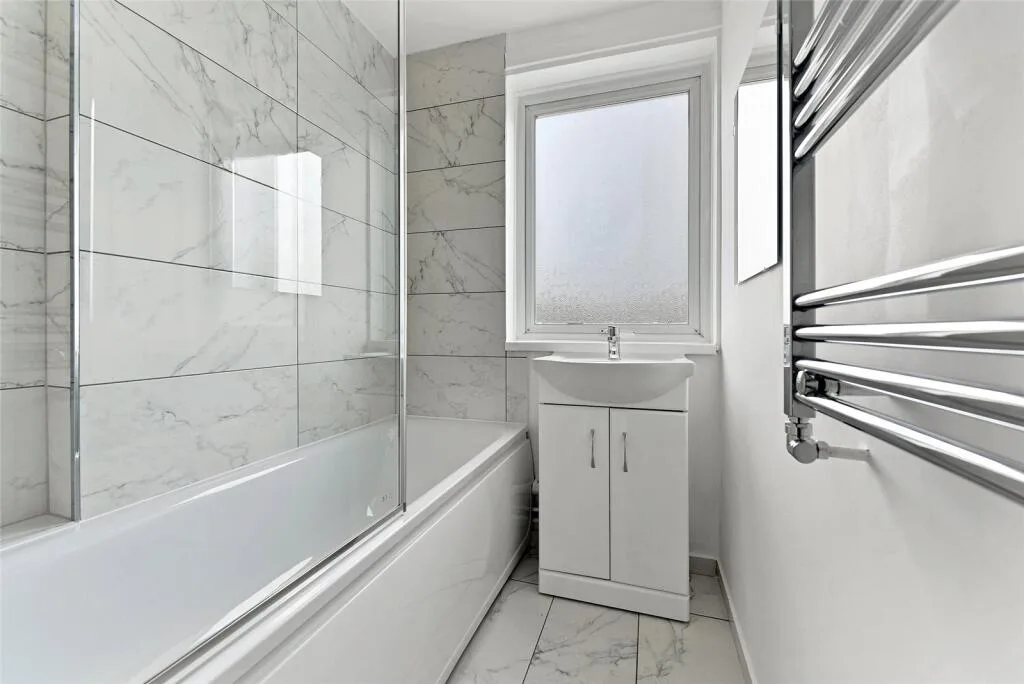 3 bedroom maisonette for rent