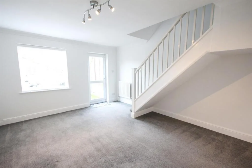 2 bedroom terraced house for rent