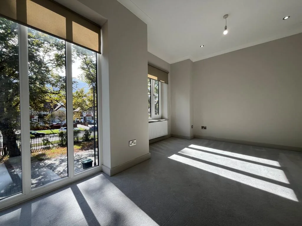 5 bedroom detached house for rent