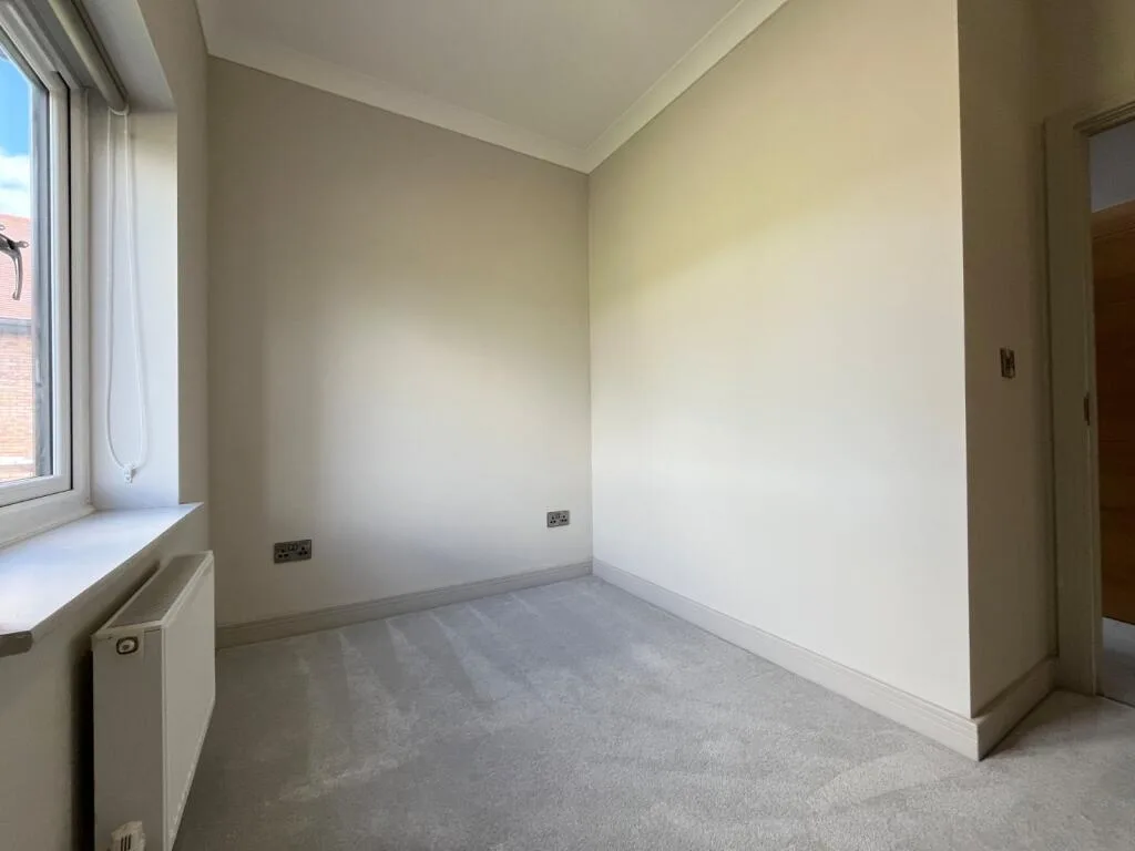 5 bedroom detached house for rent