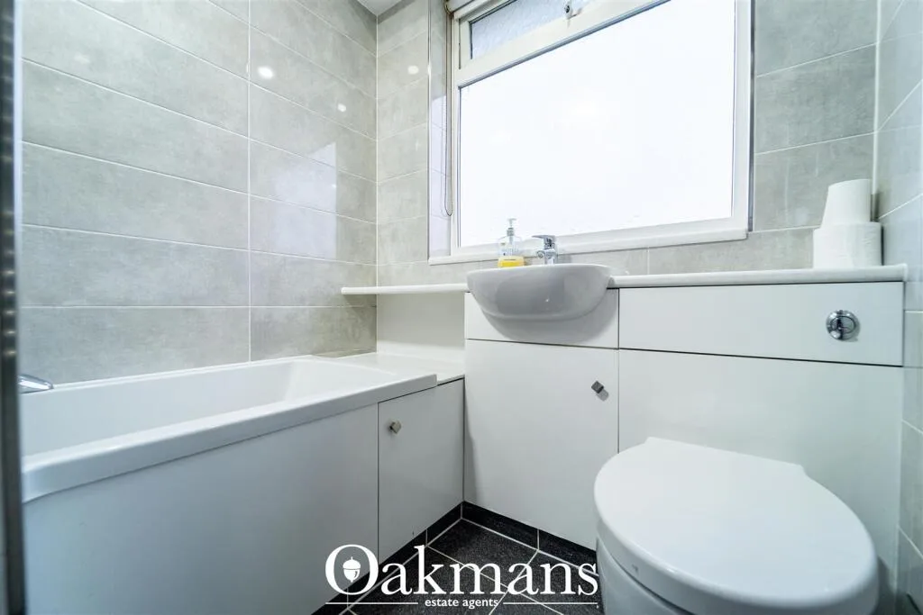 2 bedroom semi-detached house for rent