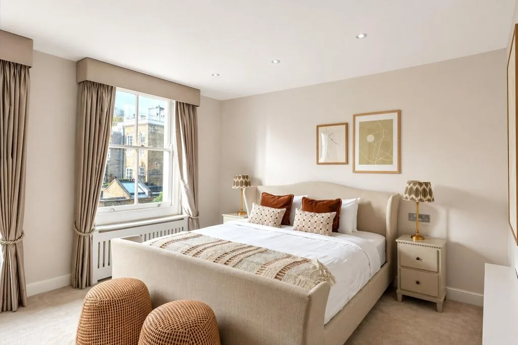 4 bedroom end of terrace house for rent