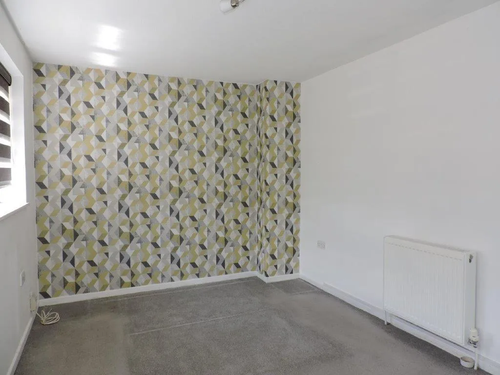 2 bedroom semi-detached house for rent