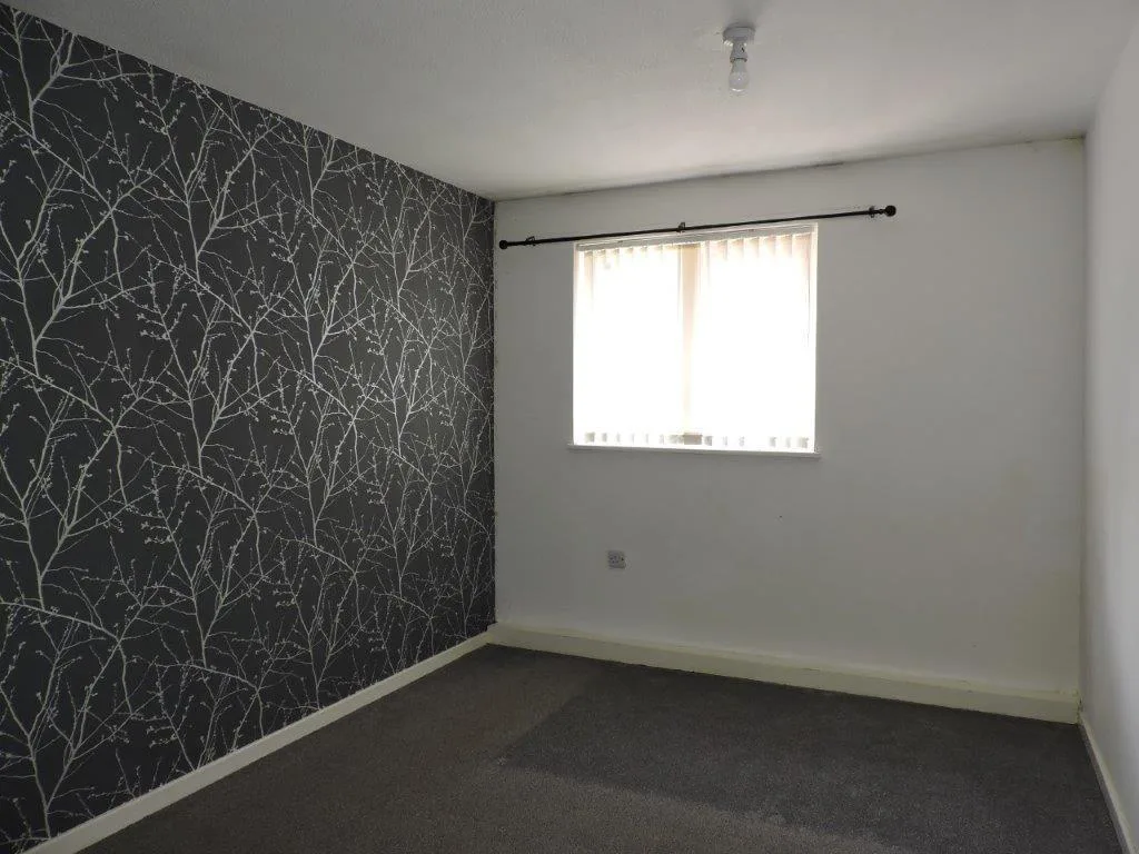 2 bedroom semi-detached house for rent