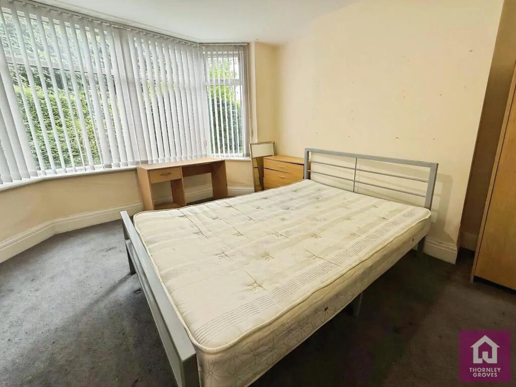 4 bedroom semi-detached house for rent