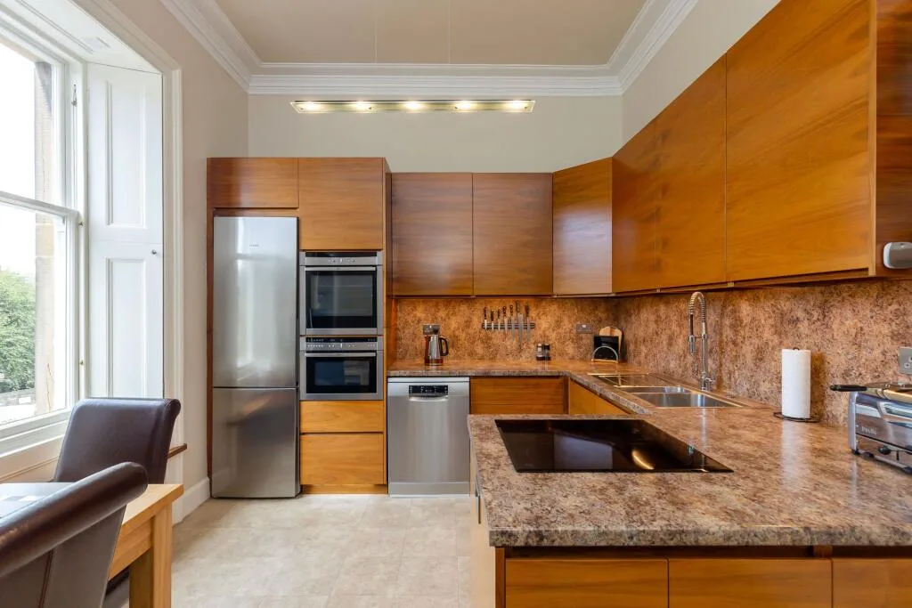 4 bedroom apartment for rent