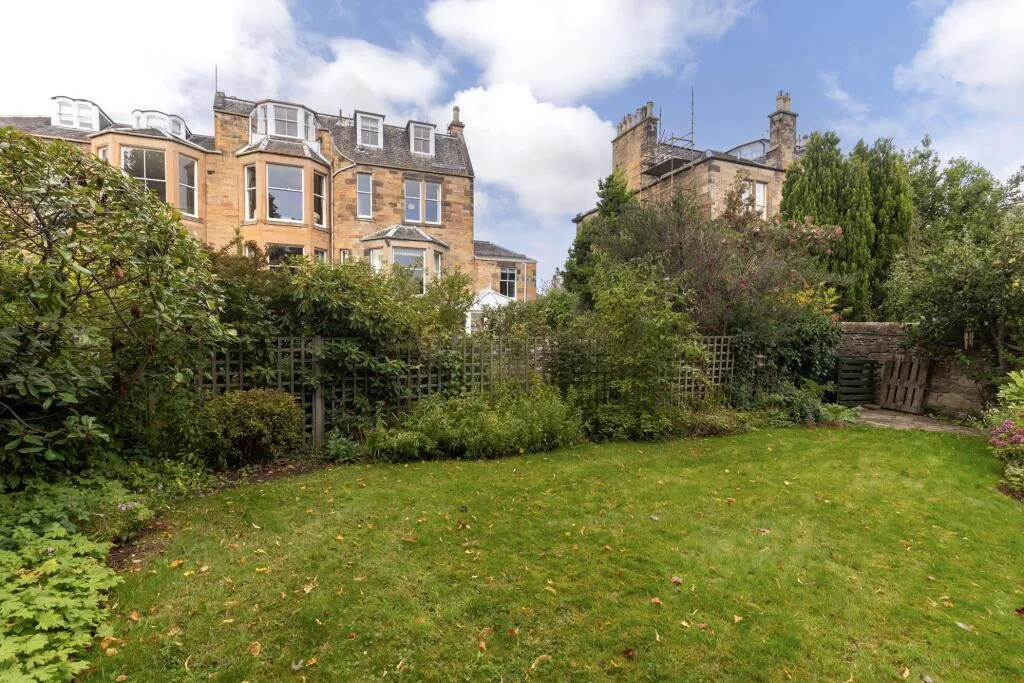 4 bedroom apartment for rent