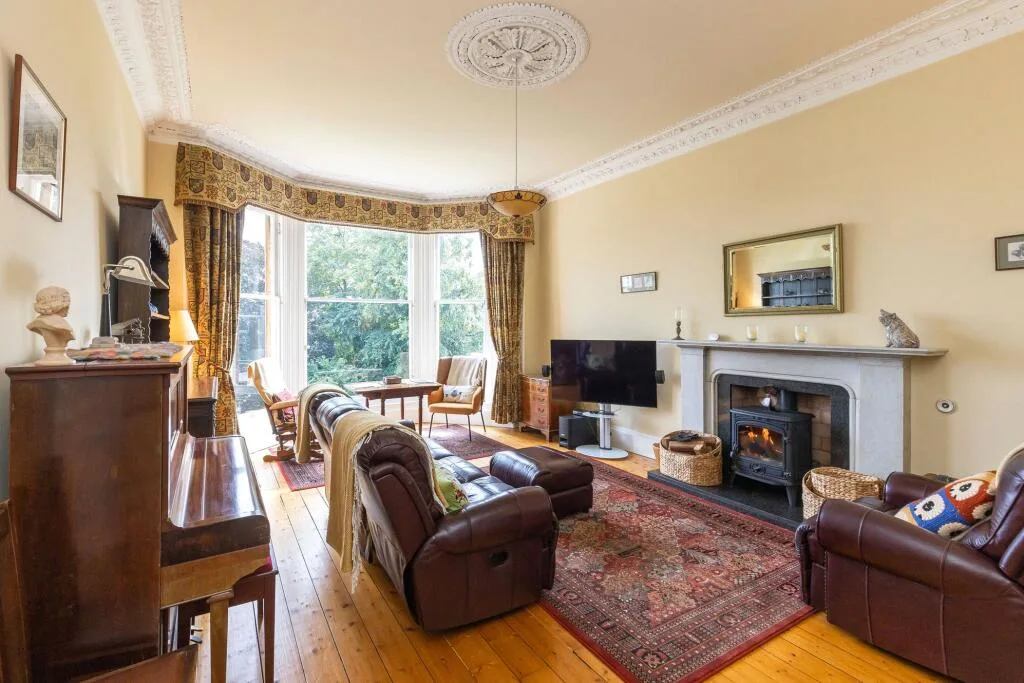 4 bedroom apartment for rent