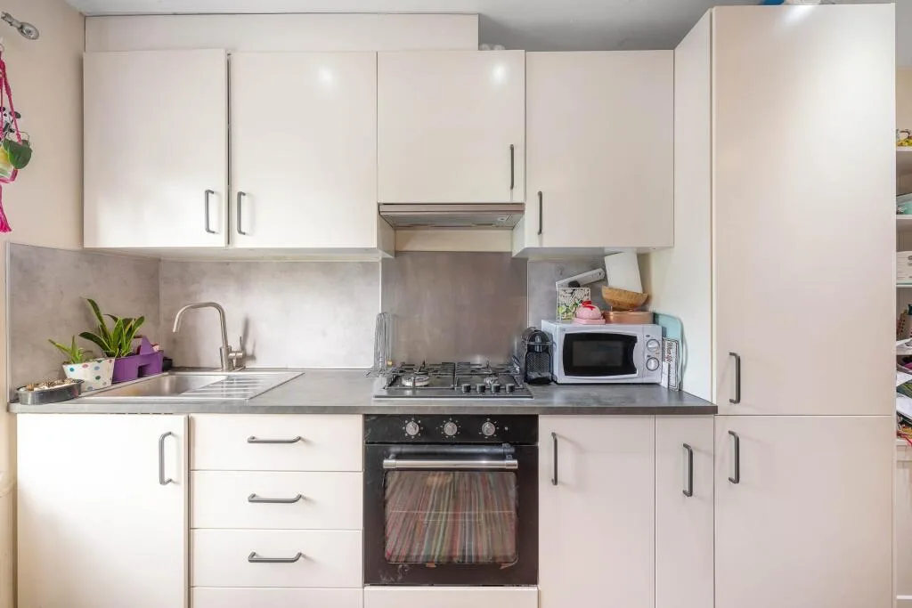1 bedroom semi-detached house for rent