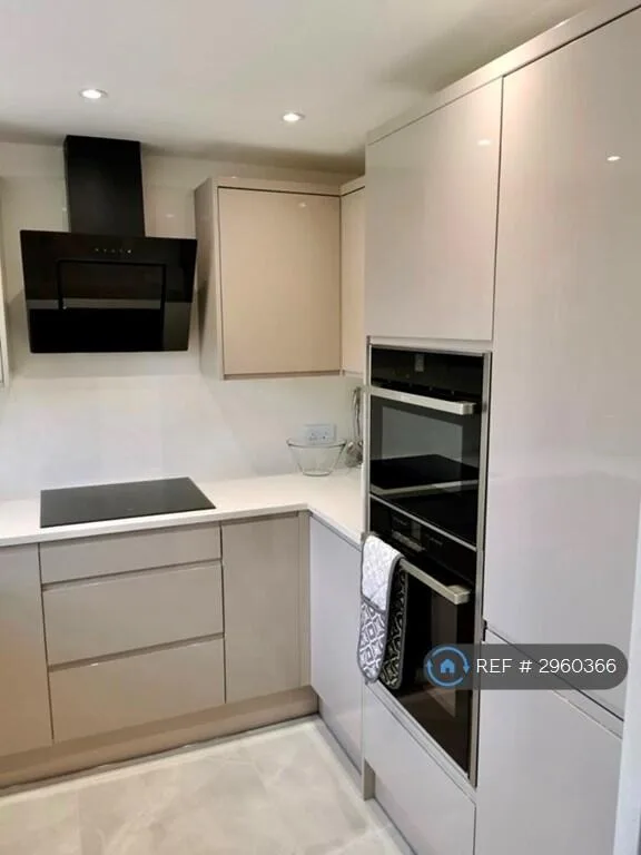 2 bedroom end of terrace house for rent