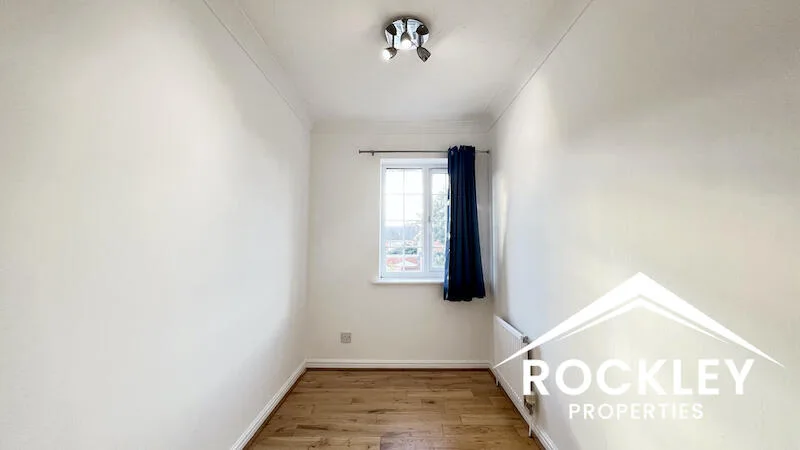 2 bedroom end of terrace house for rent