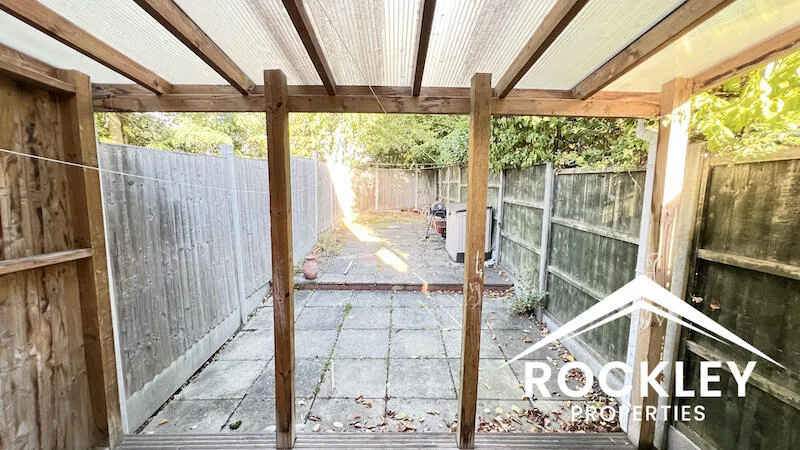 2 bedroom end of terrace house for rent