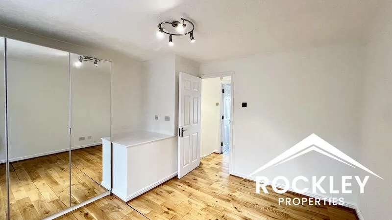 2 bedroom end of terrace house for rent
