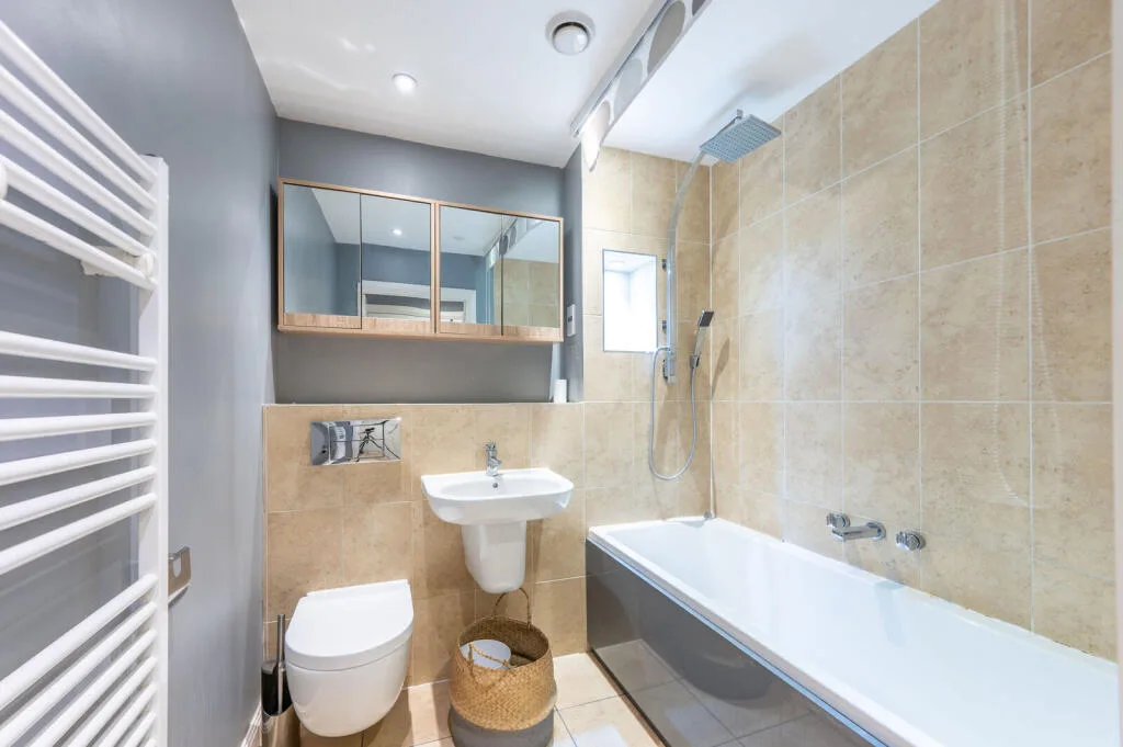 2 bedroom flat for rent