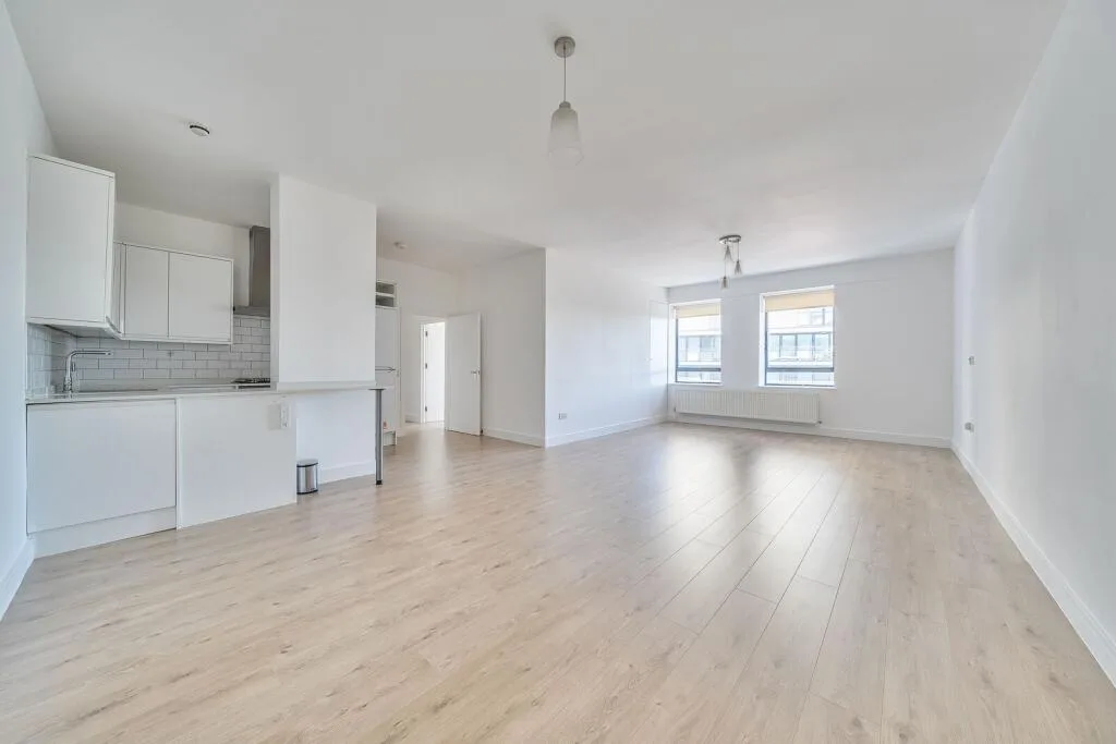 3 bedroom flat for rent