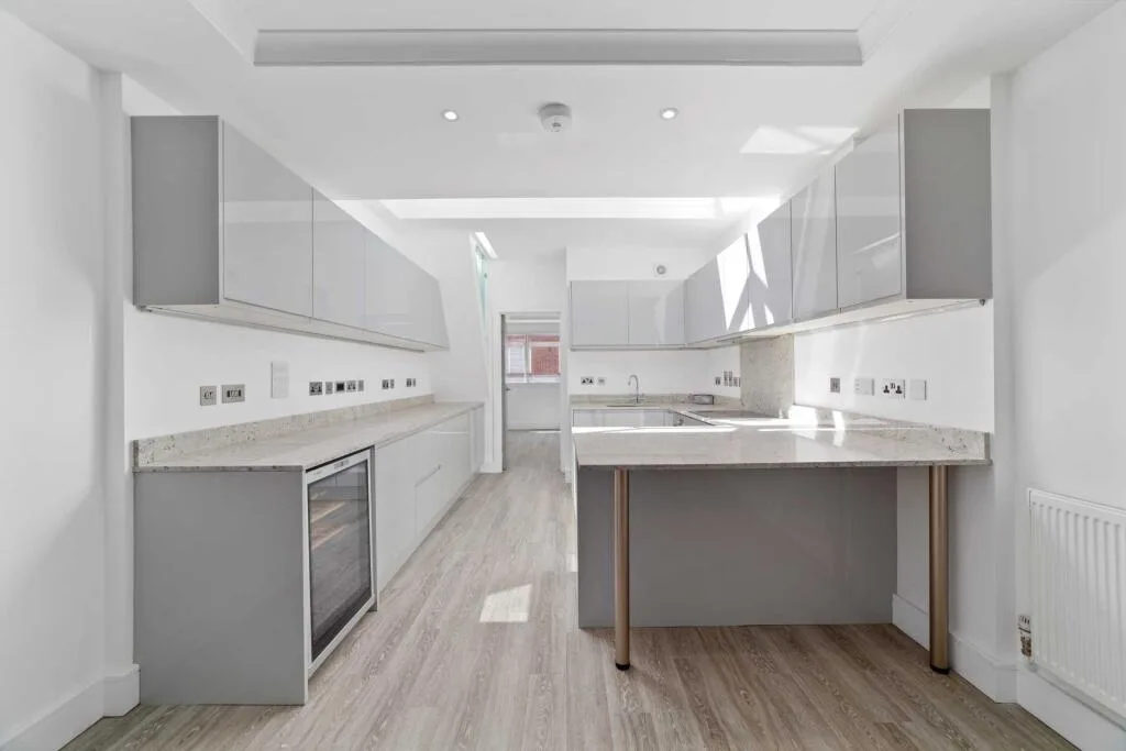 3 bedroom flat for rent