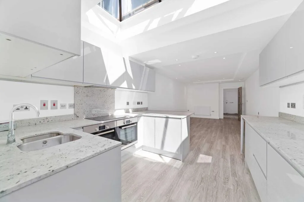 3 bedroom flat for rent