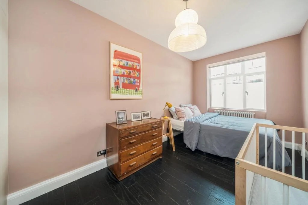 3 bedroom flat for rent