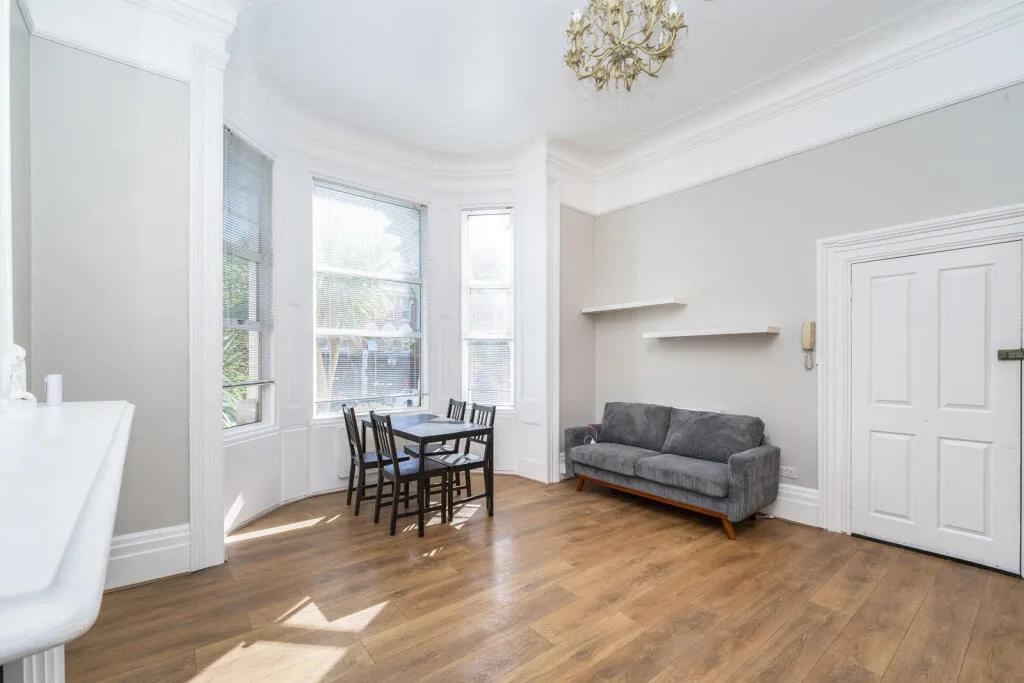 Studio flat for rent