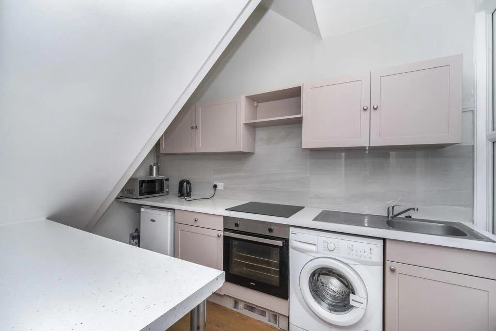 Studio flat for rent