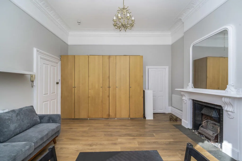 Studio flat for rent