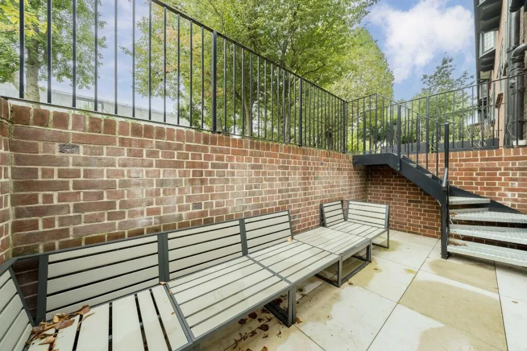 1 bedroom house for rent