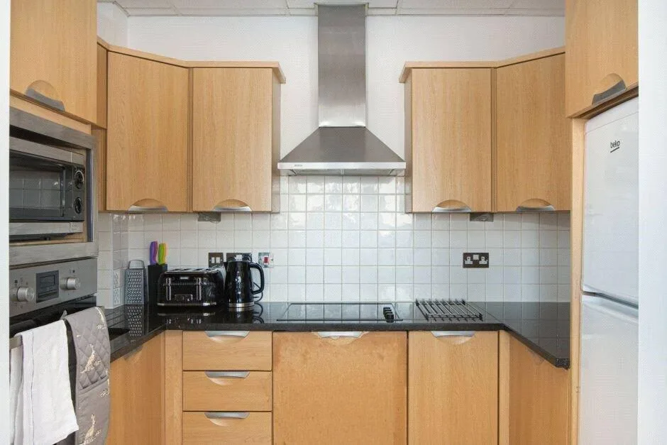 2 bedroom penthouse for rent