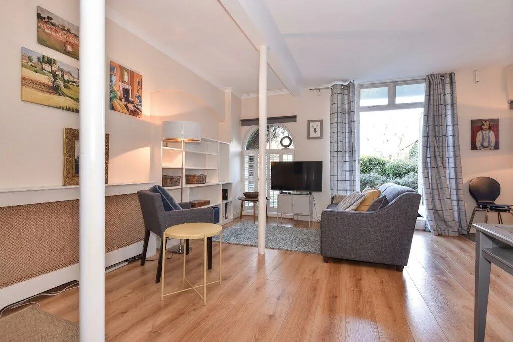 2 bedroom flat for rent